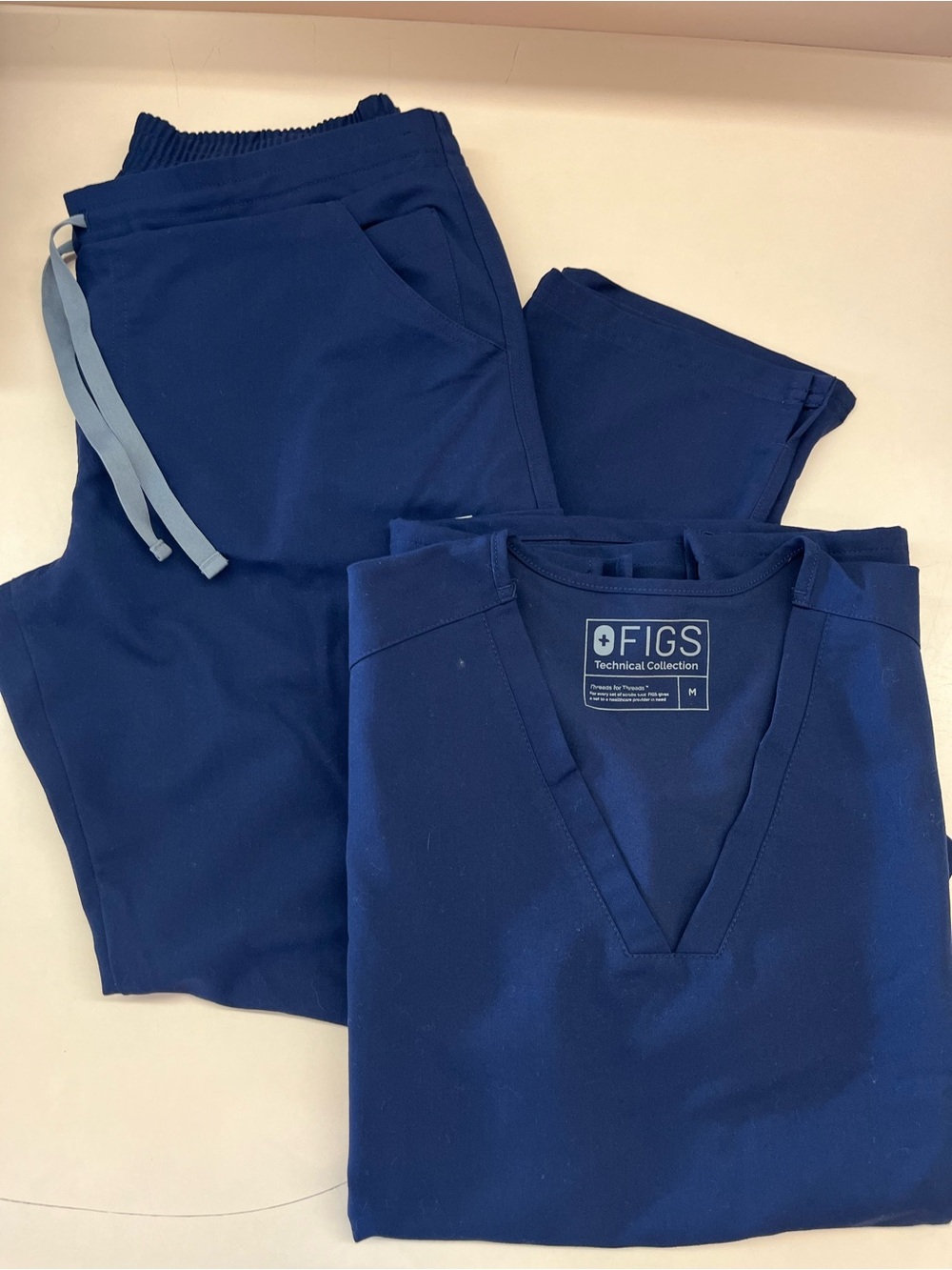 FIGS Scrub Set Medium